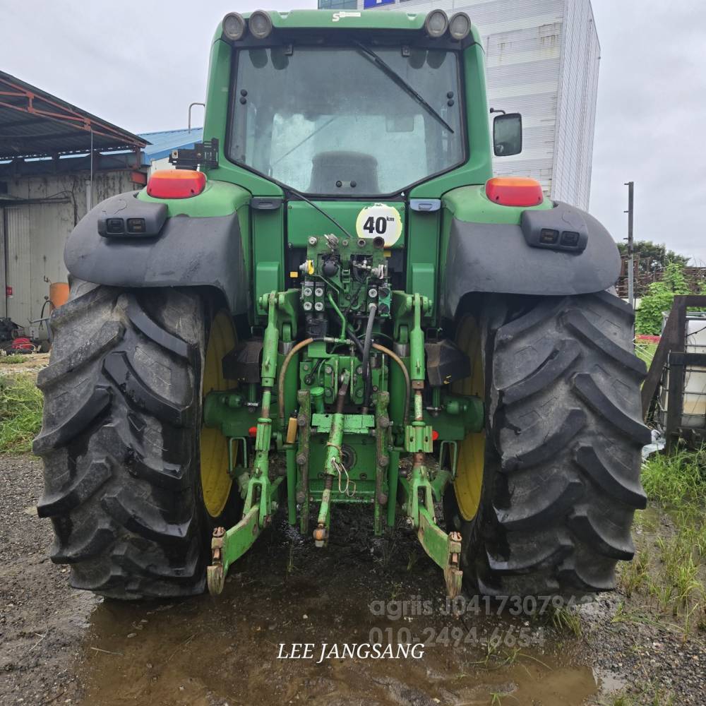 JohnDeere Tractor 7430 (165hp) 측면