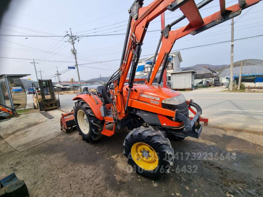 대동 트랙터 D470 (47마력) 측면