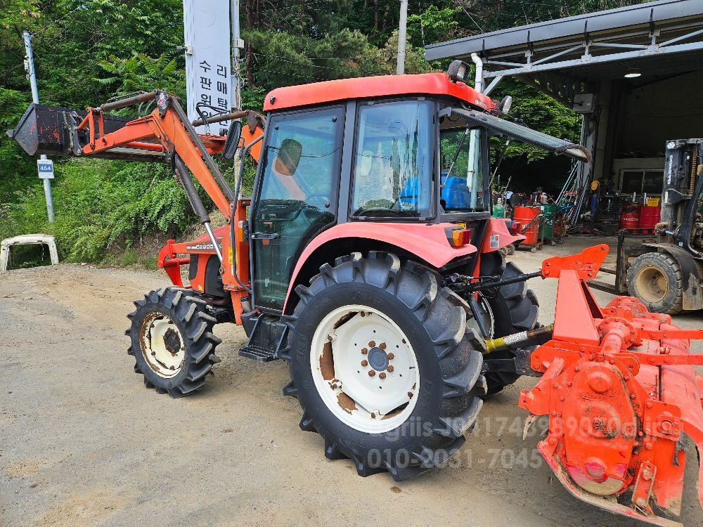 Daedong Tractor D500 (50hp) 뒤우측면