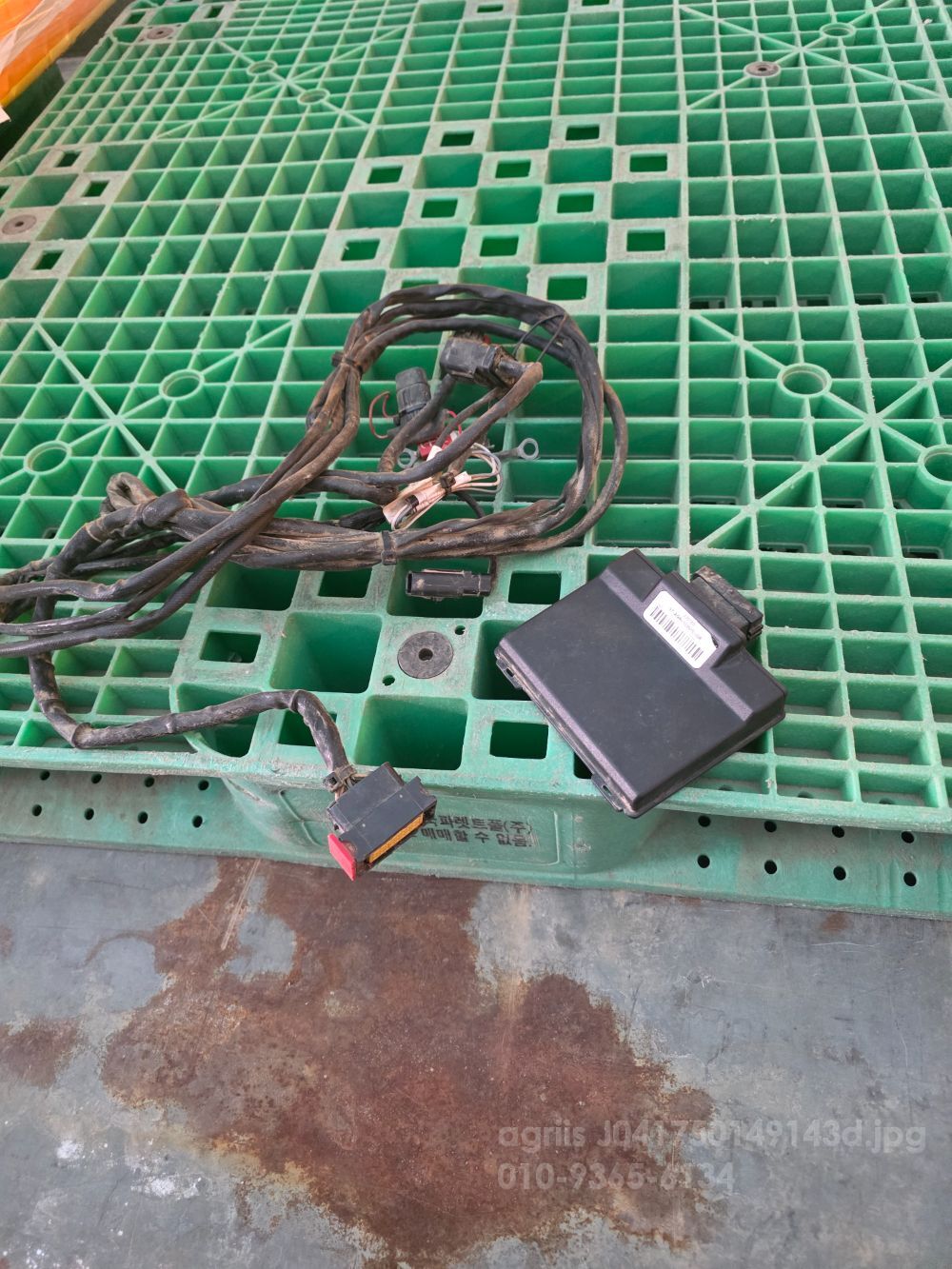 JohnDeere Tractor 6175R (175hp) 뒤우측면