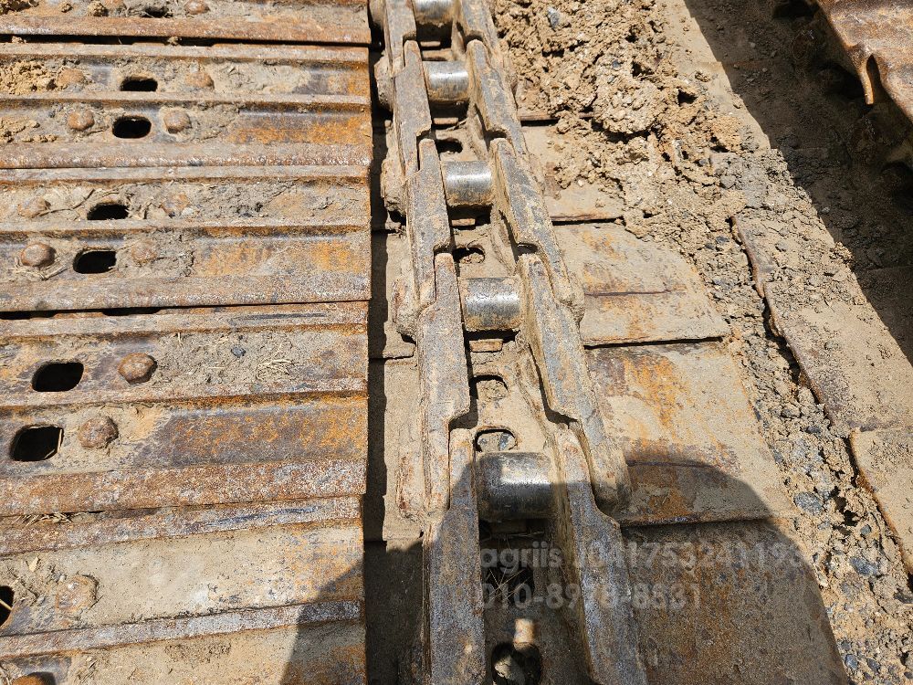 02 볼보60E  트랙  상태 굴삭기  뒤우측면