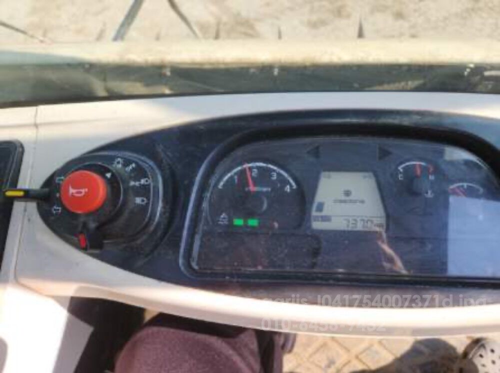 Daedong Combine Harvester DXM120 (6Rows) 뒤우측면