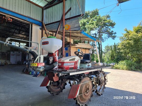 아세아 관리기 CFM-1200 (20마력) 앞좌측면