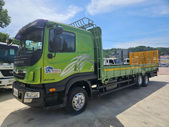 타타대우 프리마 4.5톤 앞축 자동 사다리 대우 프리마 4.5톤 앞축 앞좌측면