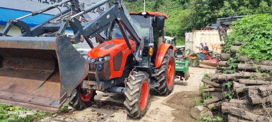 Kubota Tractor MR1007 (106hp) 앞좌측면
