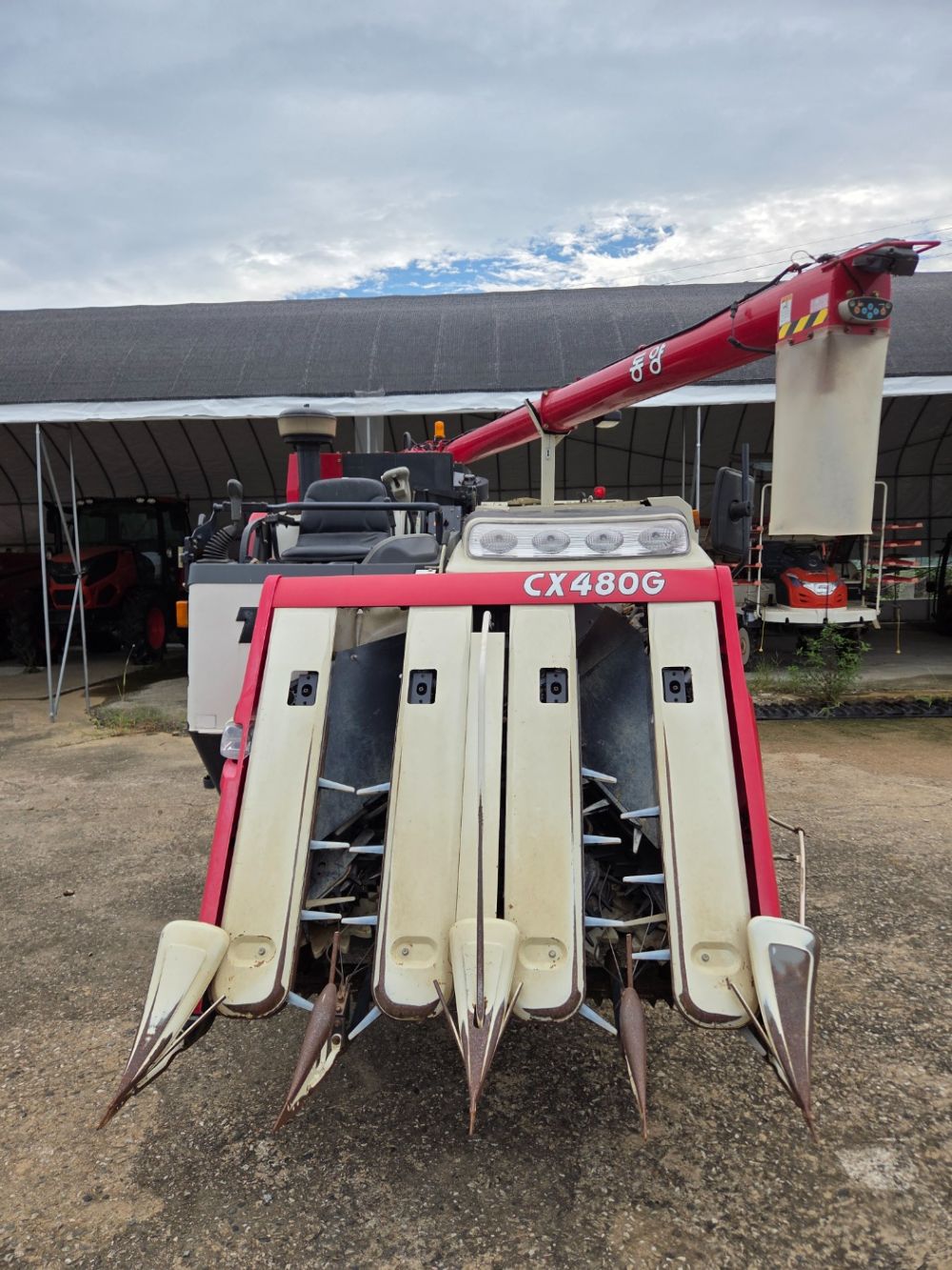 TYM Combine Harvester CX480G (4Rows) 앞좌측면
