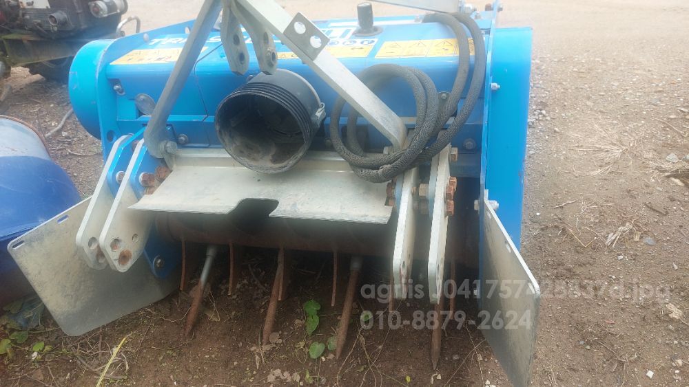 모름 이태리산 수입산 파쇄기 뒤우측면