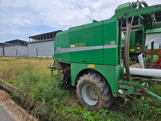  Round Baler 원형베일러  앞좌측면