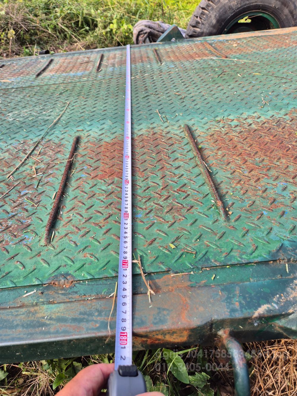 Daedong Trailer .  뒤우측면