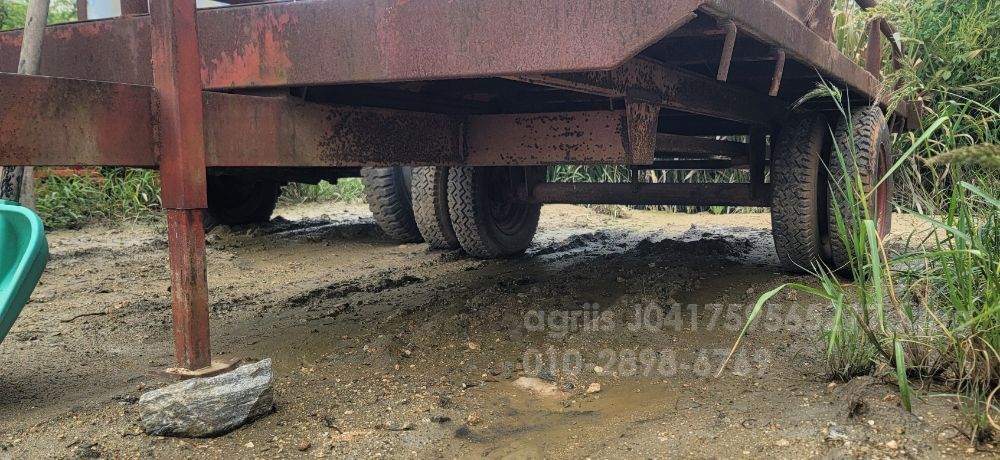 츄레라, 쟁기 트랙터 세원 (50마력) 뒤우측면