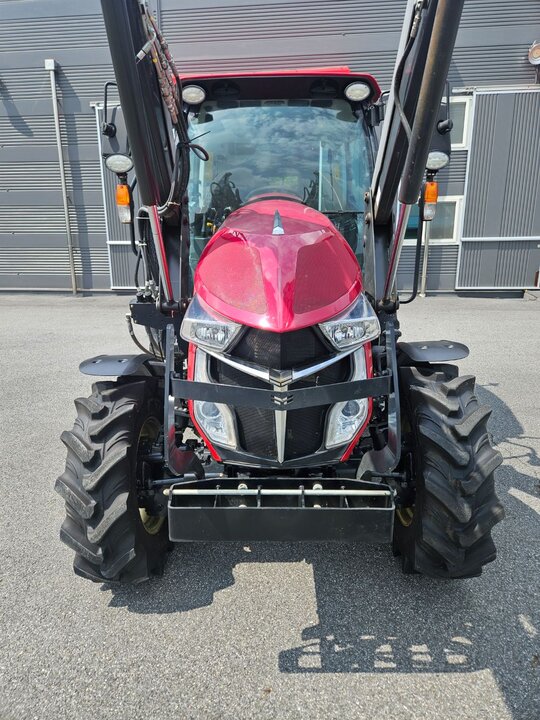 Yanmar Tractor YT470 (70hp) 앞좌측면