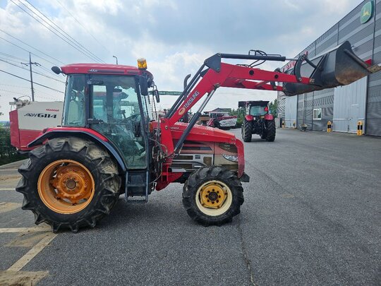 Yanmar Tractor EG765 (65hp) 앞좌측면