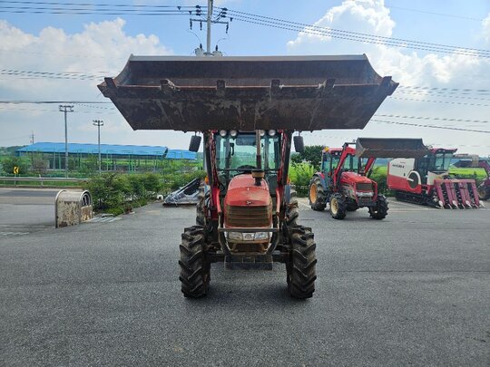 Yanmar Tractor EG775 (75hp) 앞좌측면