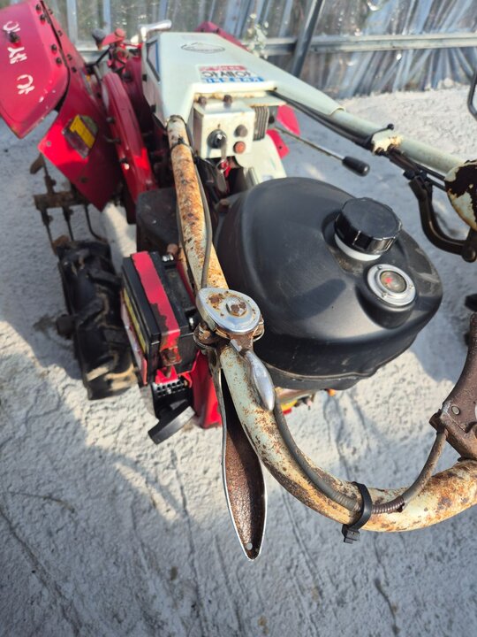 Shibaura Cultivator AMC-800S (5hp) 앞좌측면