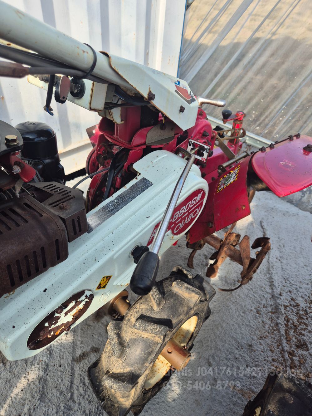 Shibaura Cultivator AMC-880SM (6.5hp) 뒤우측면