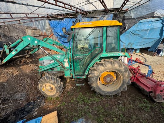 Daedong Tractor D400 (40hp) 앞좌측면