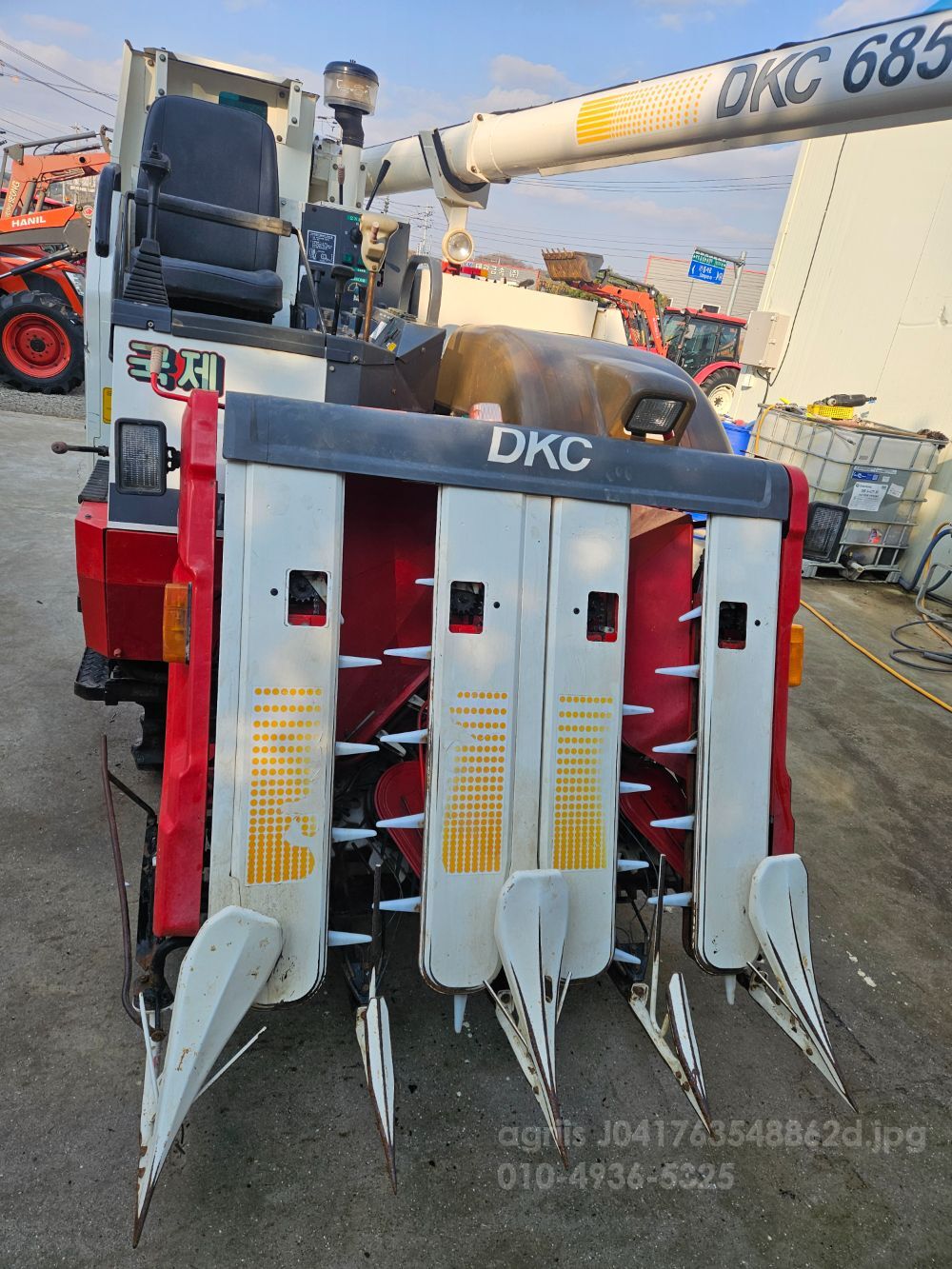 Kukje Combine Harvester DKC685 (4Rows) 뒤우측면