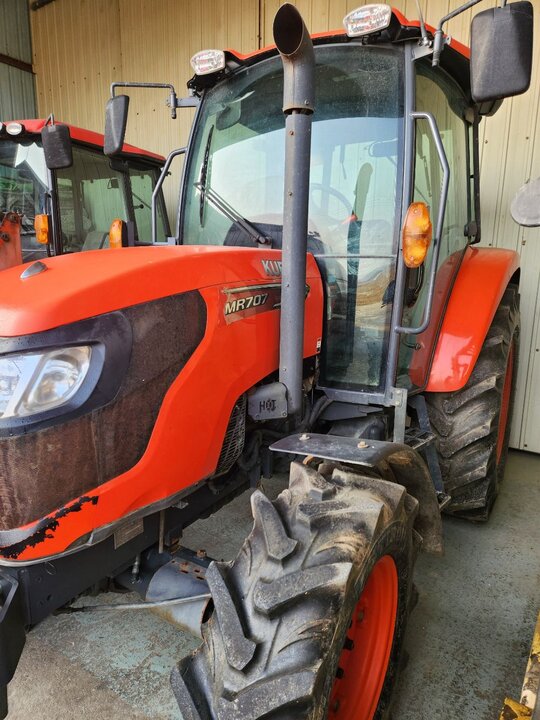 Kubota Tractor MR707 (73hp) 앞좌측면