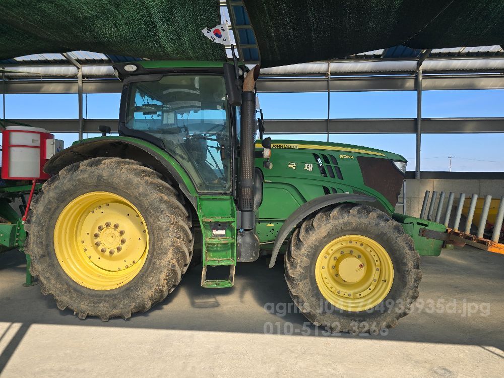 존디어 트랙터 6170R (170마력) 뒤우측면