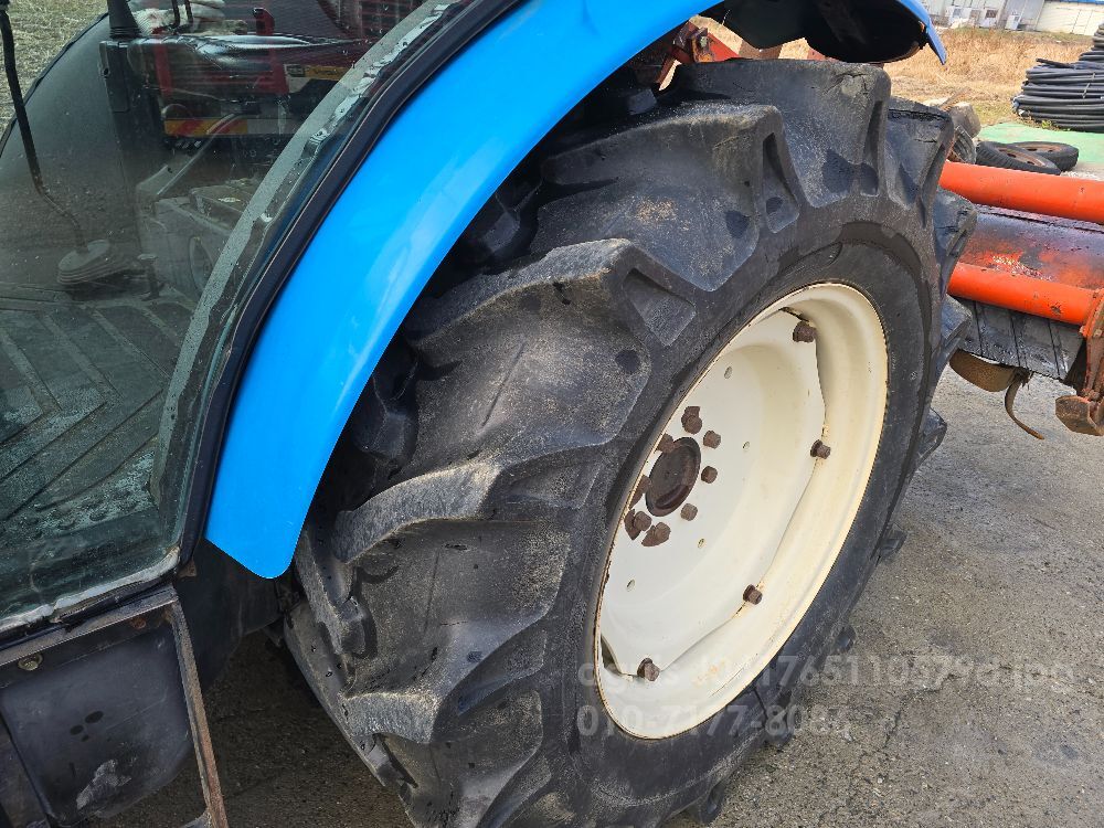 LS 트랙터 U55 (55마력) 뒤우측면