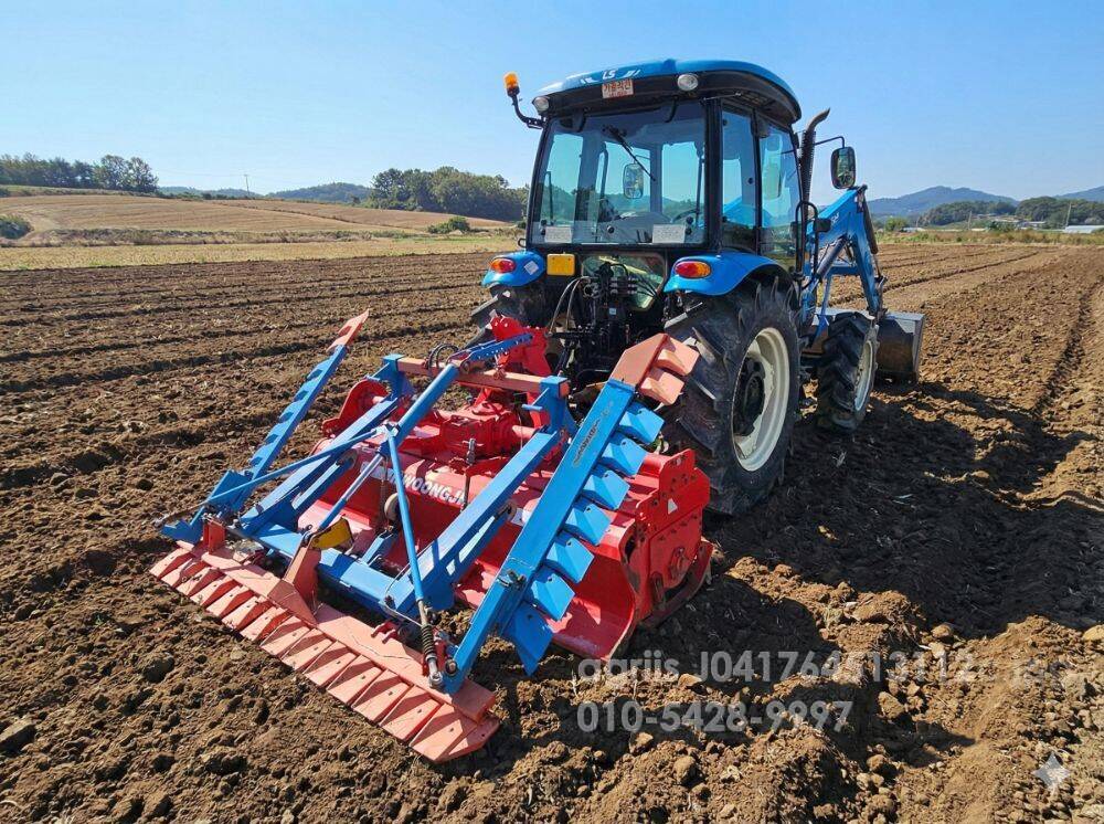 LS 트랙터 XU6168 (68.9마력) 앞좌측면