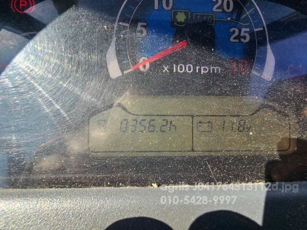 LS 트랙터 XU6168 (68.9마력) 뒤우측면