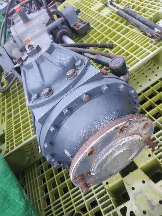 Daedong D652앞차축 조향실린더 D652  앞좌측면