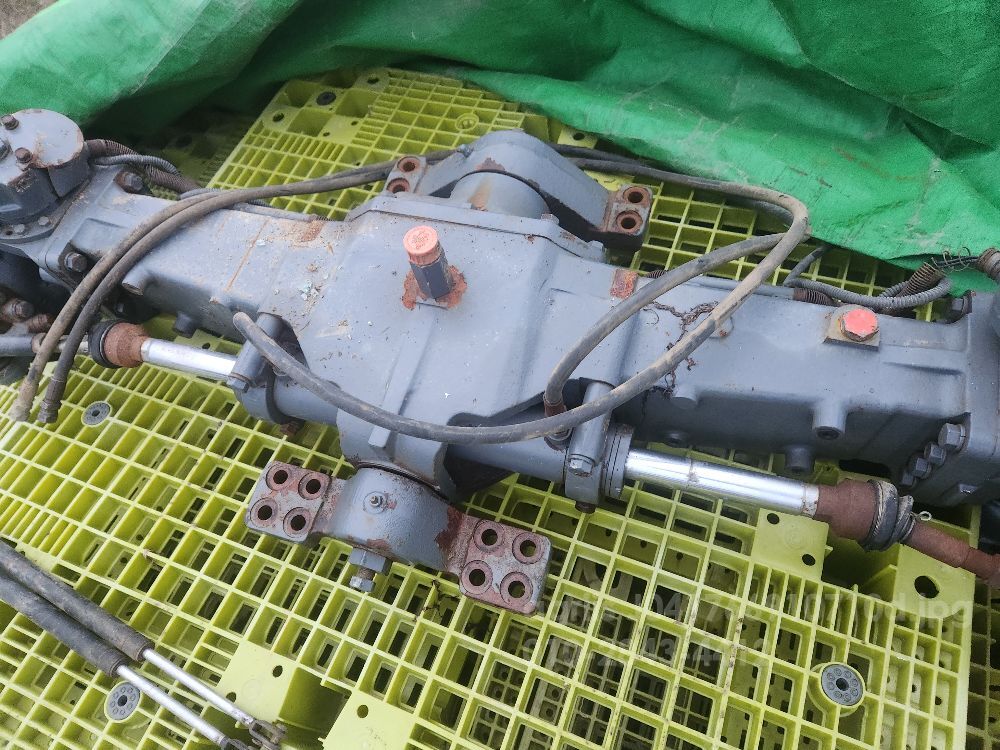 Daedong D652앞차축 조향실린더 D652  뒤우측면