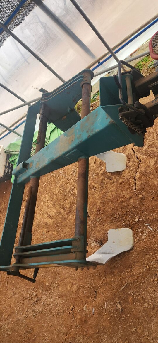 Shibaura Cultivator CFM-1200 (20hp) 앞좌측면