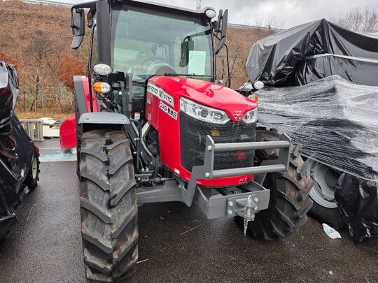 MF Tractor MF4710 (100hp) 앞좌측면