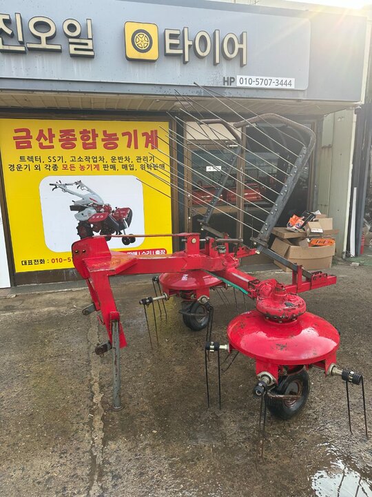  Rake LRT320  앞좌측면