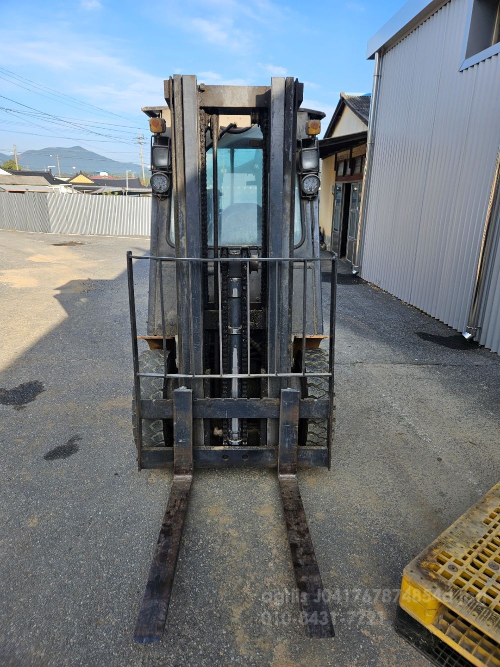 지게차  지게차 삼성중공업 FX25D (2.5톤) 뒤우측면