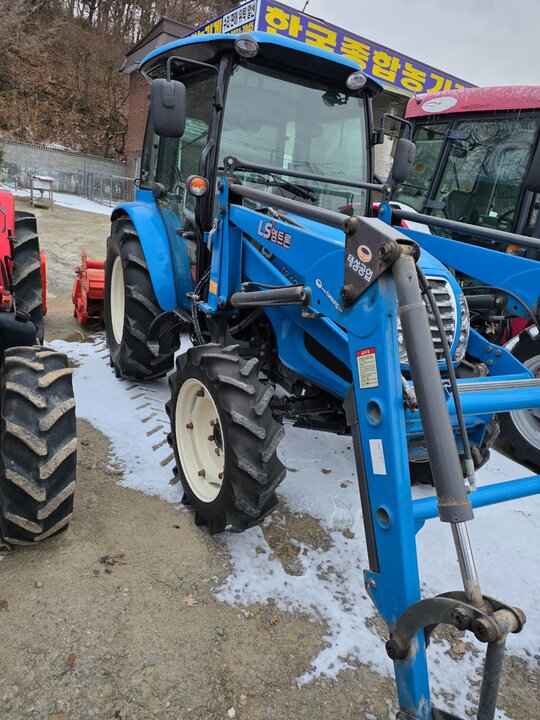 LS 트랙터 TR4048 (48마력) 앞좌측면