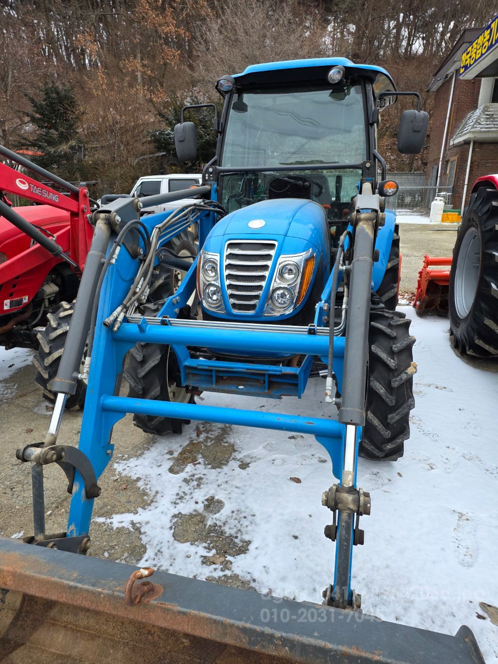 LS 트랙터 TR4048 (48마력) 뒤우측면