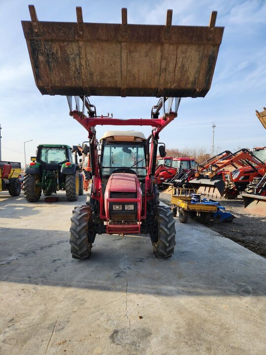 TYM 트랙터 T552 (55마력) 앞좌측면