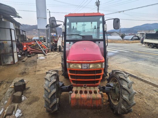 국제 트랙터 AF400 (40마력) 앞좌측면