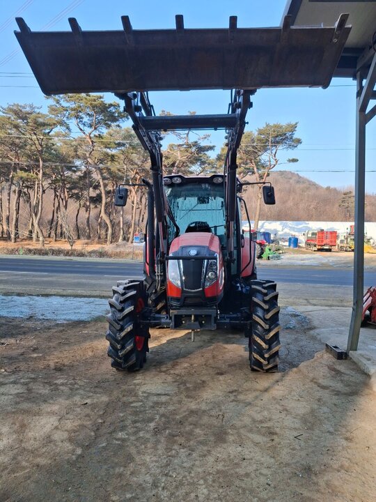 대동 트랙터 PS900 (94마력) 앞좌측면