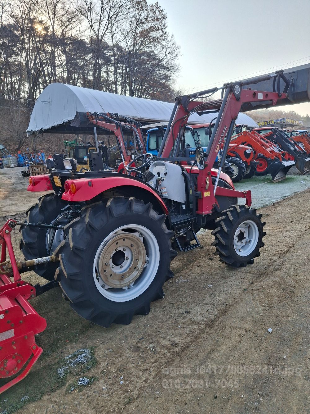 TYM 트랙터 T483 (48마력) 뒤우측면