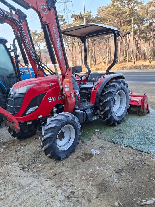 TYM 트랙터 TG47 (49마력) 앞좌측면