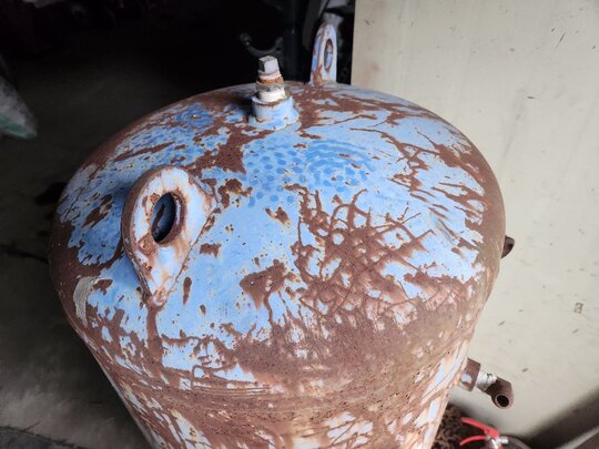  200리터 200  앞좌측면