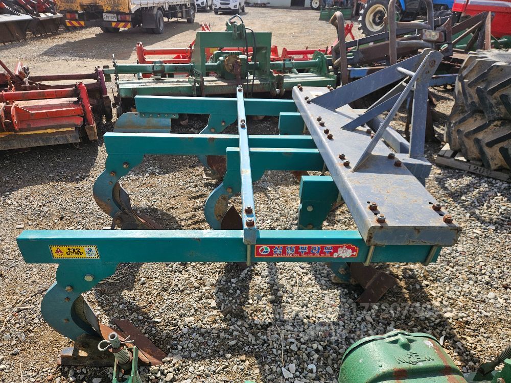  삼일장기180 SM180  뒤우측면