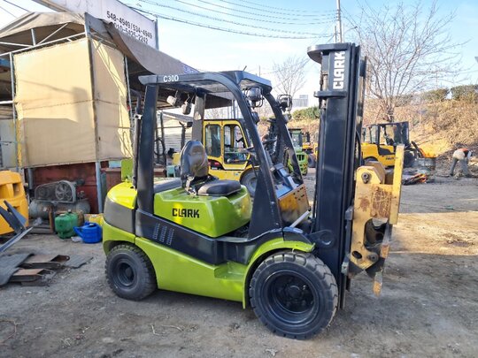  Forklift C30 (3.0톤) 앞좌측면