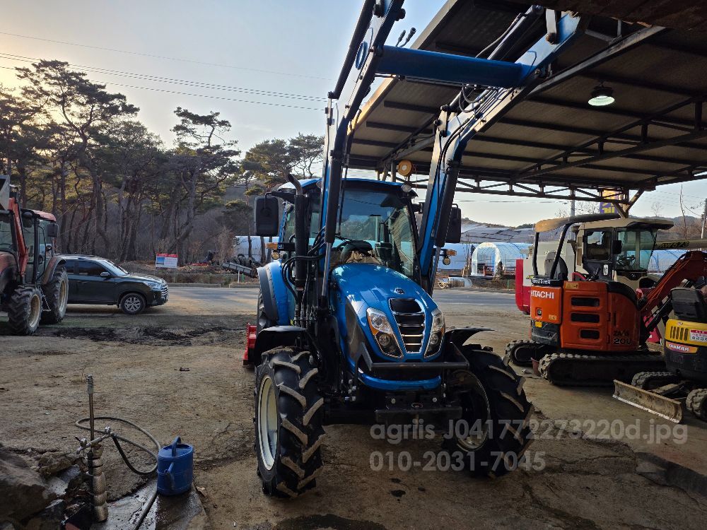 LS 트랙터 XP7074 (74마력) 뒤우측면