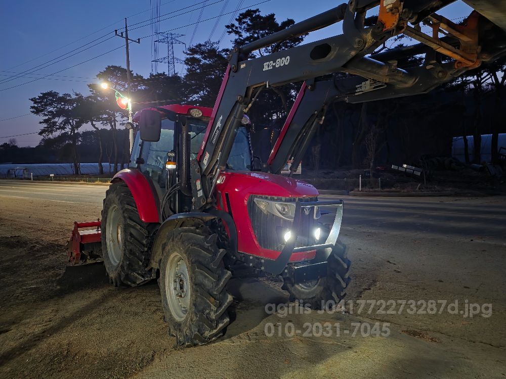 TYM 트랙터 T110 (111.5마력) 뒤우측면