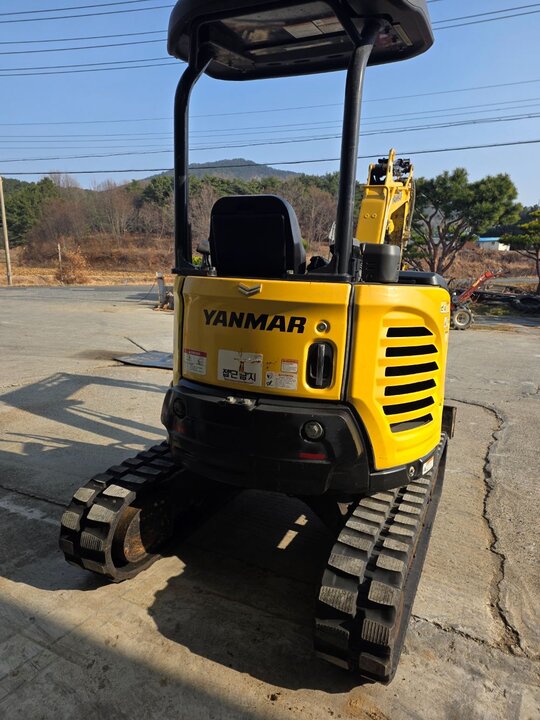 Yanmar Excavator VIO20 (2.0톤) 앞좌측면