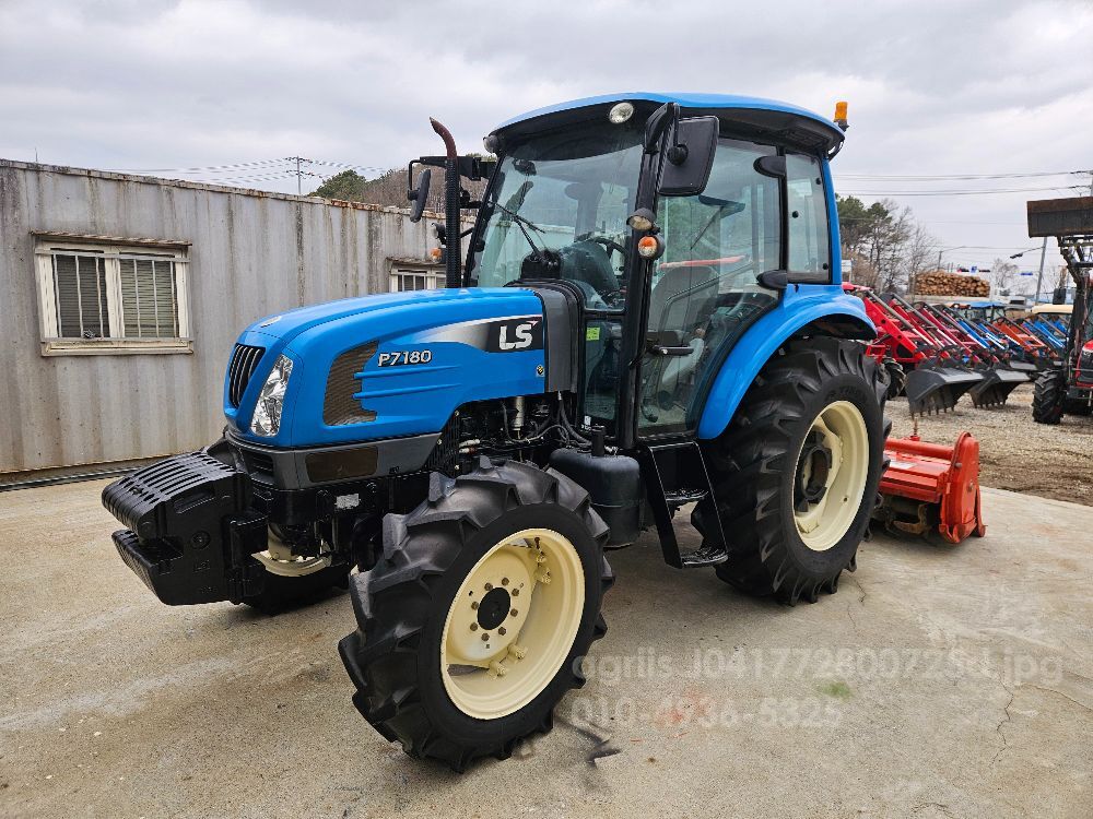 LS Tractor P7180 (80hp) 뒤우측면