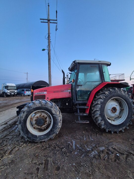 아세아 트랙터 6270 (125마력) 앞좌측면