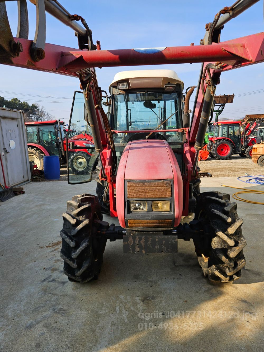 TYM Tractor T552 (55hp) 뒤우측면
