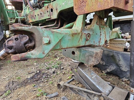 존디어 1650 앞차축 하우징만 1650 앞좌측면