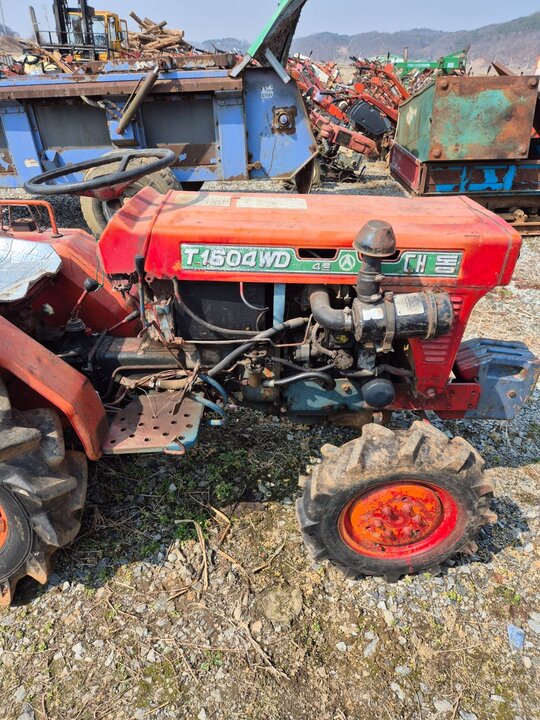 Daedong Tractor T1604 (16hp) 앞좌측면